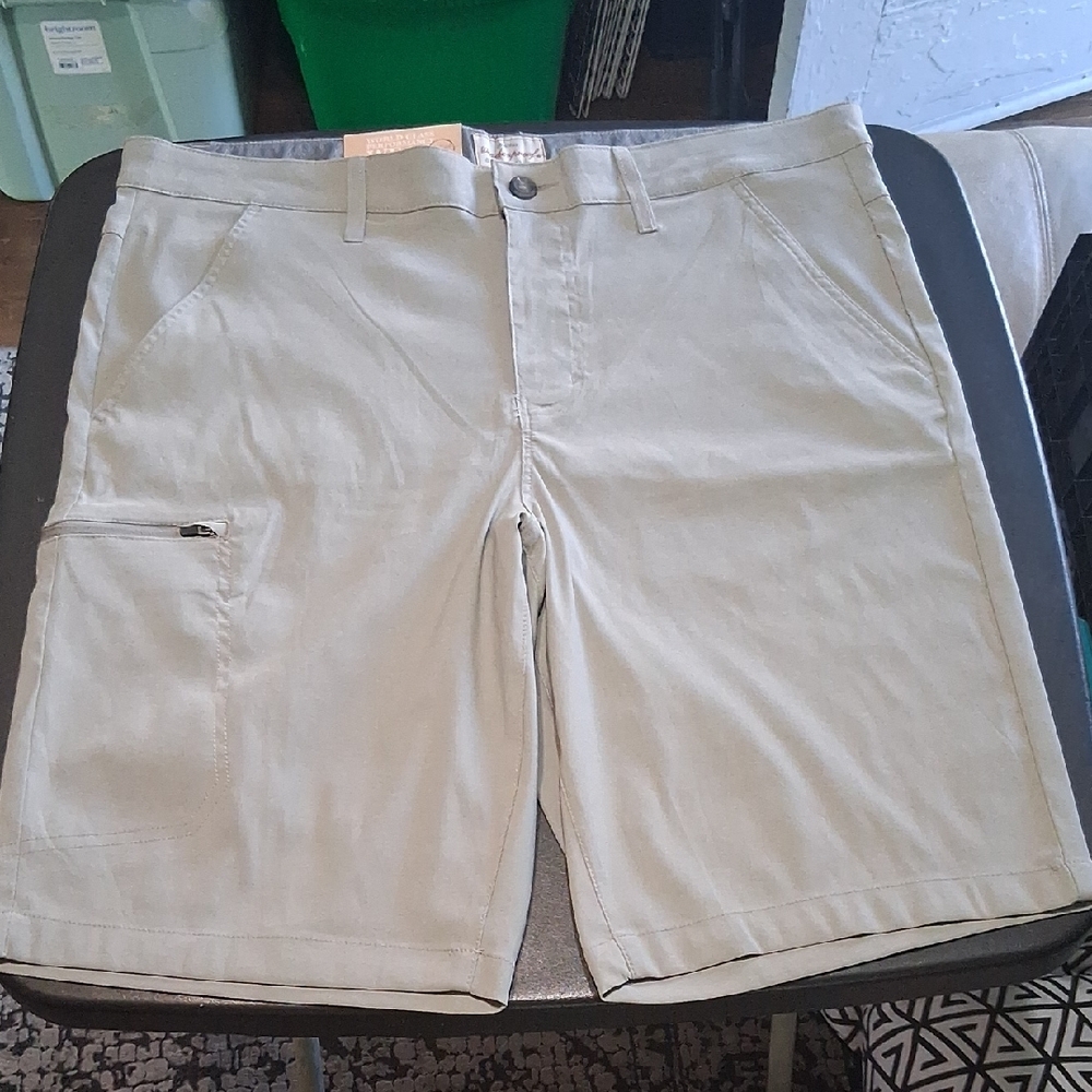 Tan Cargo Shorts with Relaxed Fit and Belt Loops